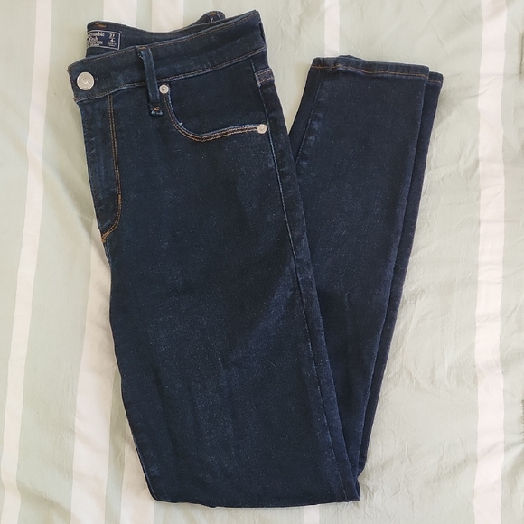 Abercrombie & Fitch Super Skinny Jeans 27/4S - Picture 1 of 8